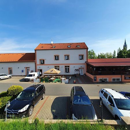 Pivovarska Restaurace Čáslav Εξωτερικό φωτογραφία